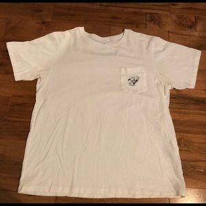 Uniqlo white short sleeve snoopy t-shirt